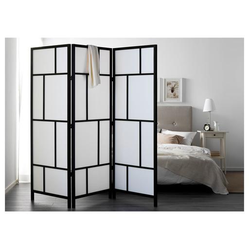 — Room divider
