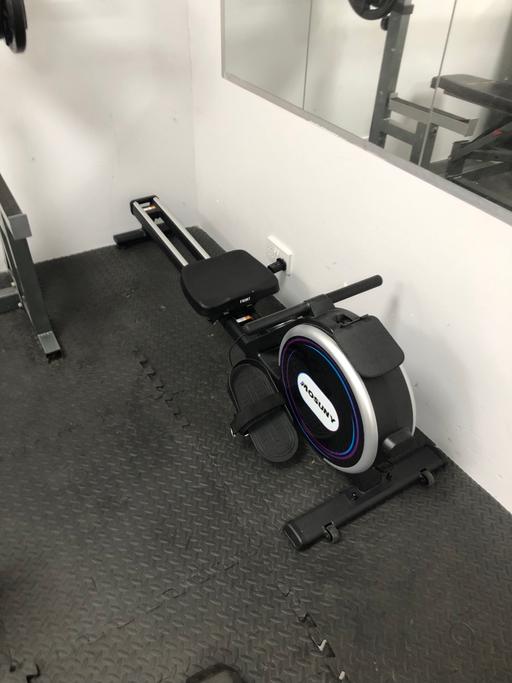  — Rowing machine