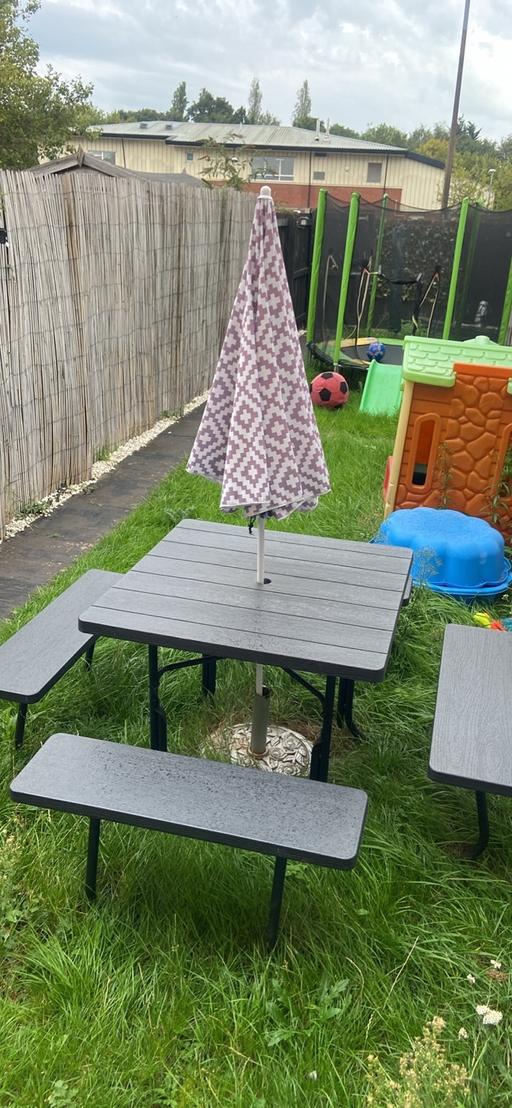  — Garden bench