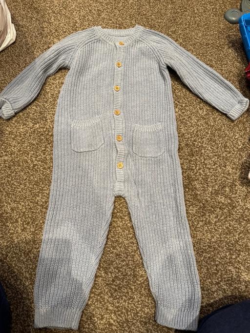  — Boys woollen outfit 12-18 months