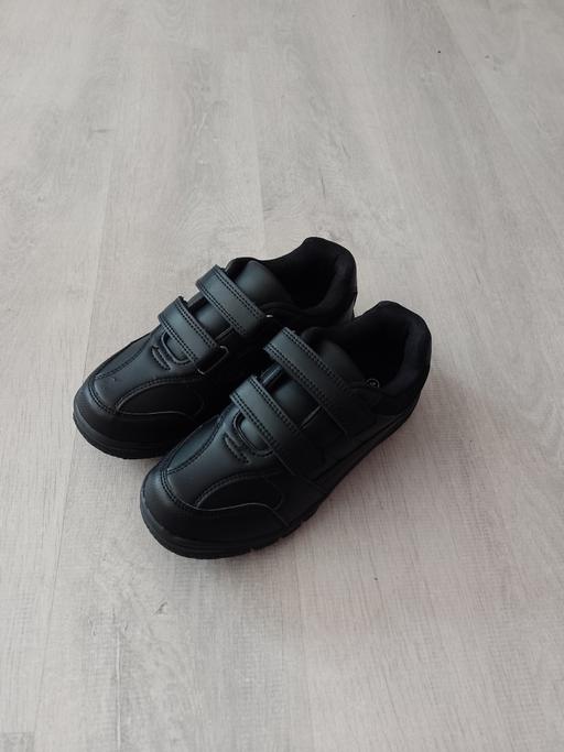  — New Boys School Shoes Size 5
