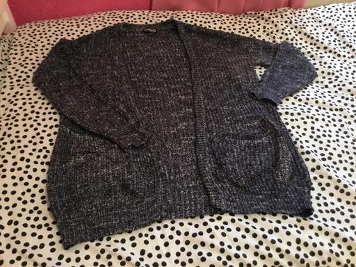  — Ladies Cardigan Size L 2 pockets