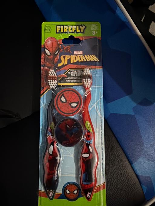  — New Pack of 2 Spider man Toothbrushes