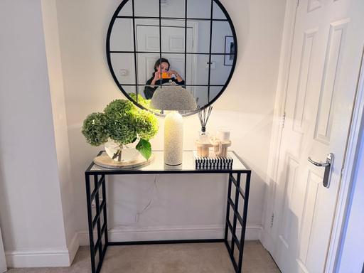  — Console table and mirror William wood