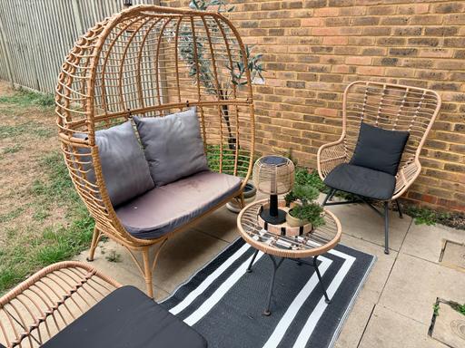  — Habitat garden set