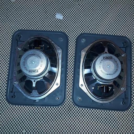  — Ford transit 2007 MK7 pair of speakers