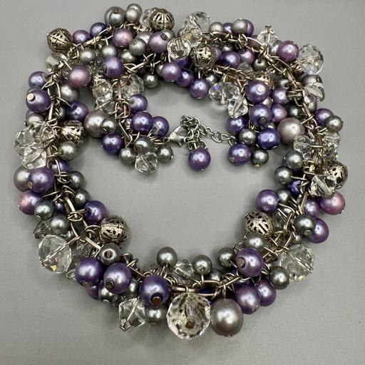  — Pretty Glass & Crystal Dropper Necklace