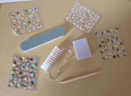  — NAIL SET (NEW)