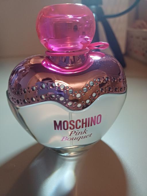  — Moschino pink bouquet