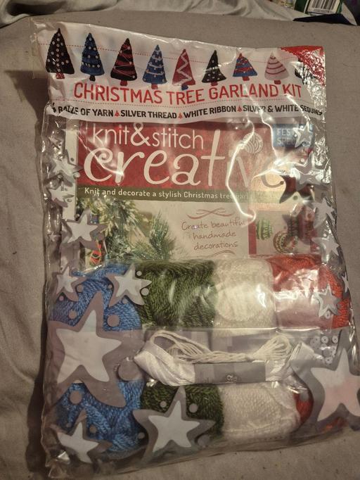  — Christmas Knit and Stitch