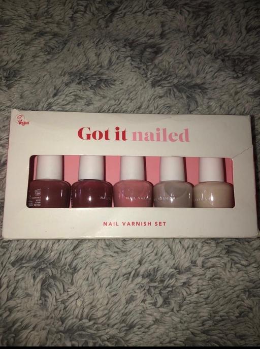  — Nail varnish set