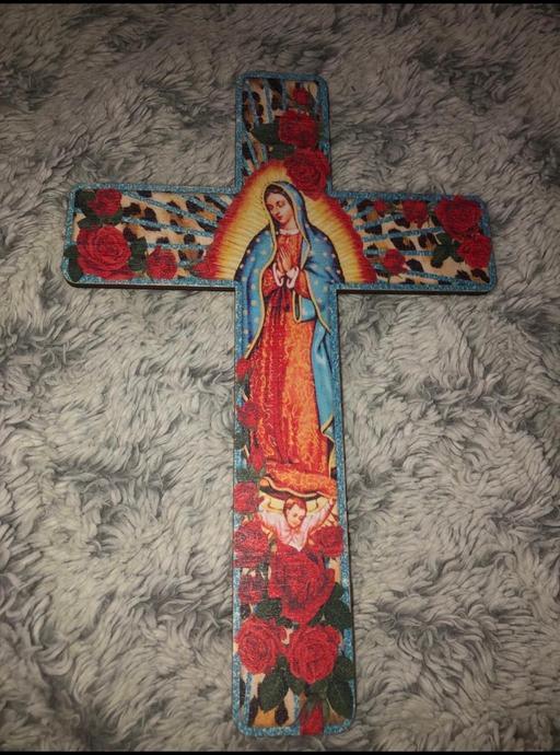  — Wooden cross