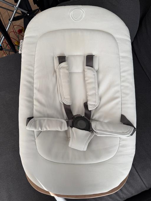  — Bugaboo baby bouncer