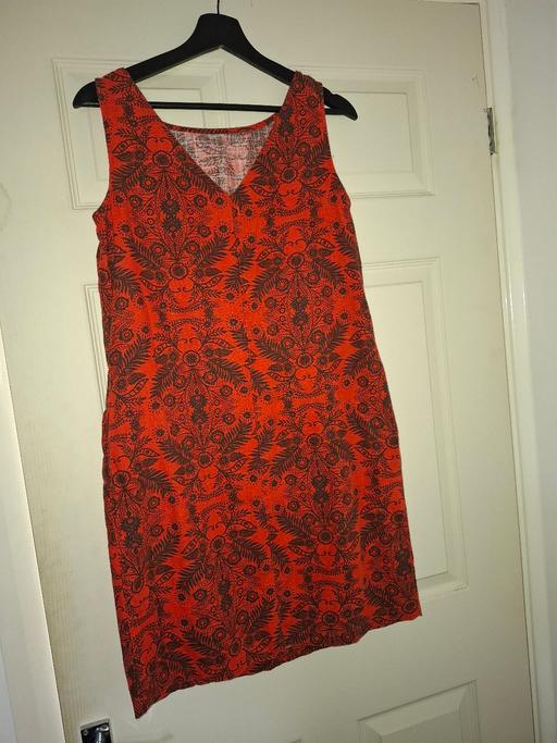  — ladies dress size 12 to 14