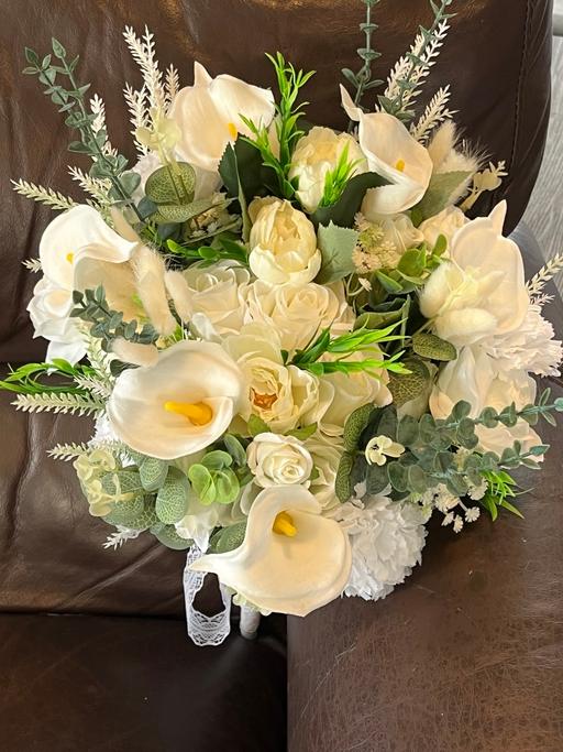  — Beautiful wedding bouquet