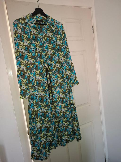  — ladies dress size 10