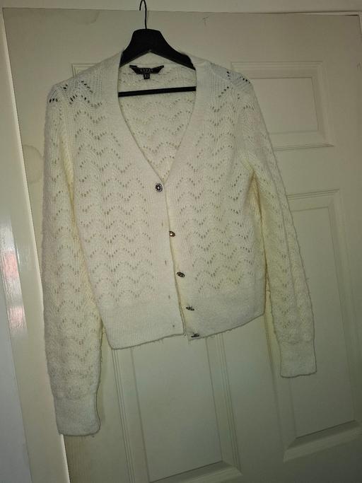  — ladies cardigan size 6