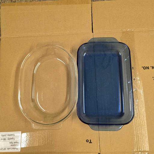  — Pyrex dishes