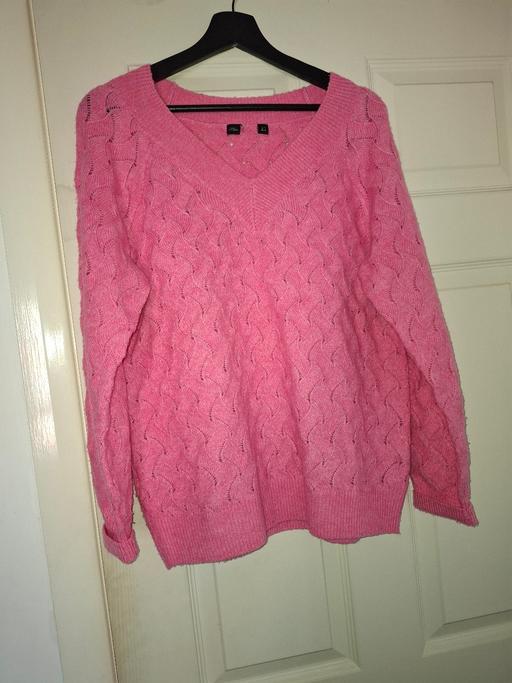  — ladies jumper size 10