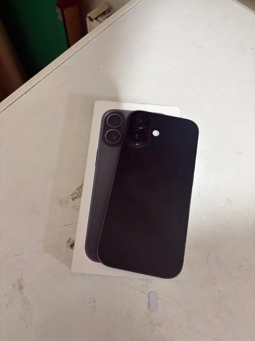  — iPhone 17 256gb read description