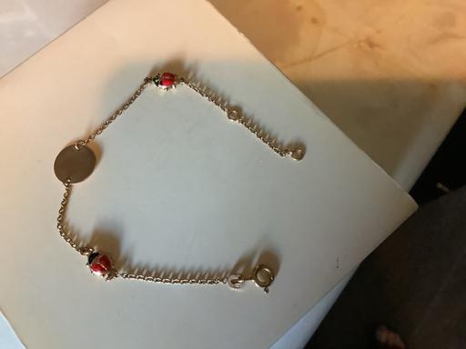  — 9 ct bracelet
