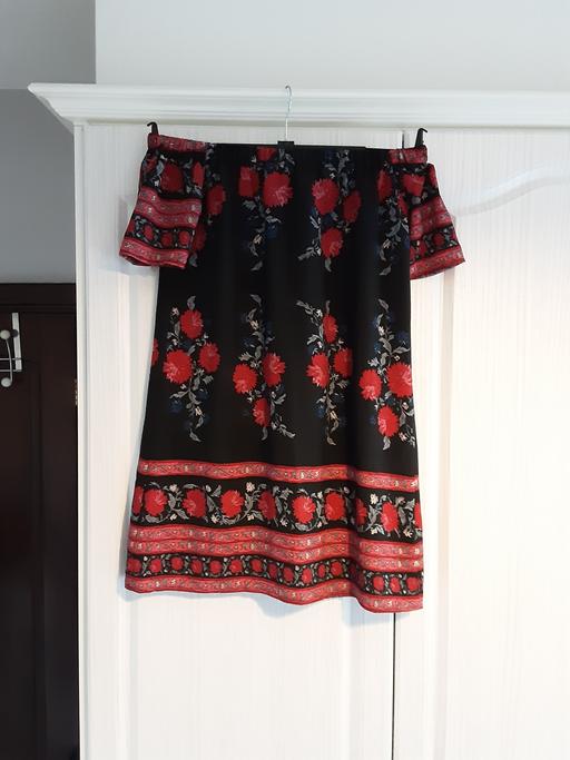  — Ladies Parisian Dress