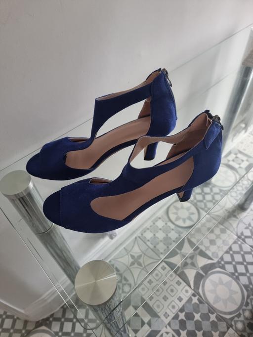  — shoes