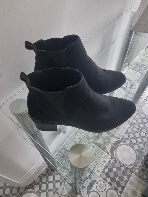  — boots