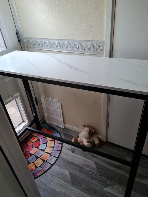  — breakfast bar as new