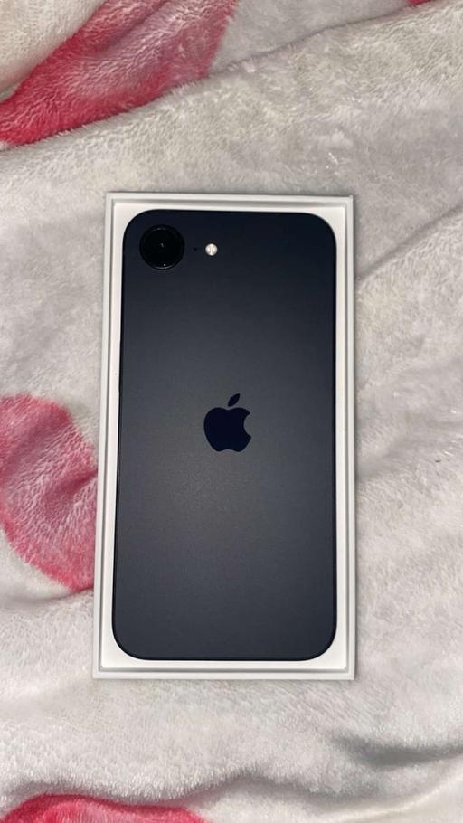  — Apple iPhone 17e 256GB Black