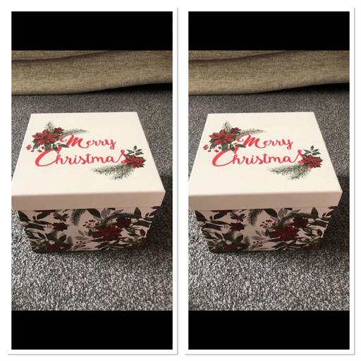  — 2x large gift boxes