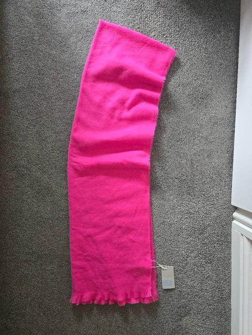 — Ideal gift 🎁 pink scarf - Primark,  bnwt