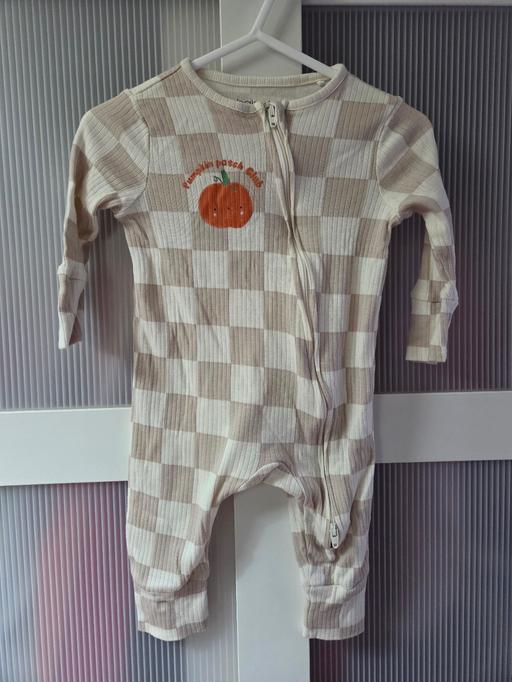  — 3-6 months TU Halloween babygrow