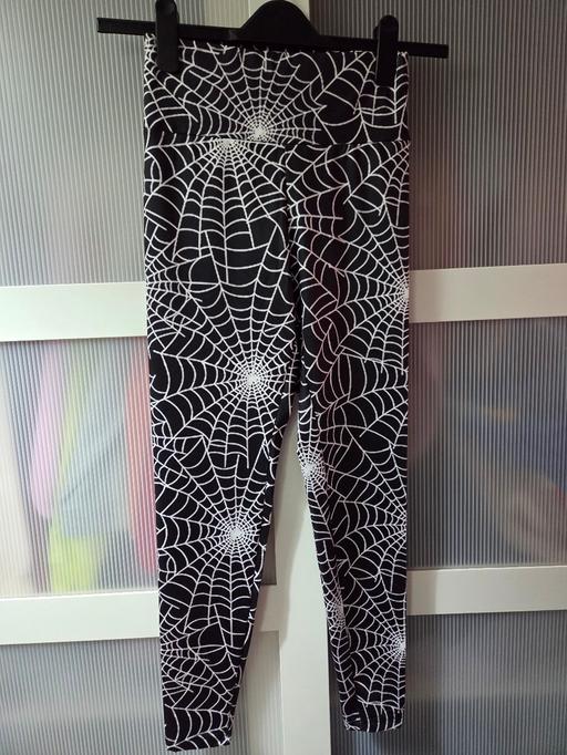  — Size XS Spiderweb leggings