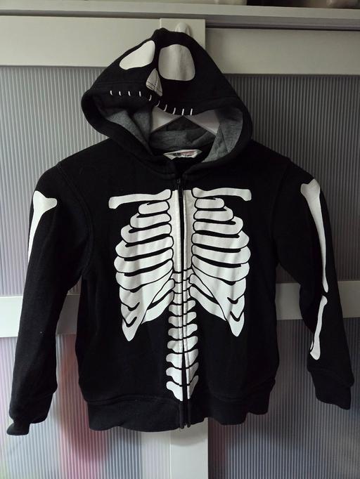  — Age 6-8 H&M Halloween jacket
