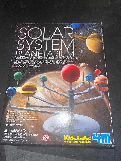  — A multi planet arts n crafts set