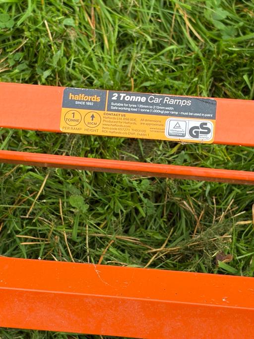  — 1 Ton car ramps