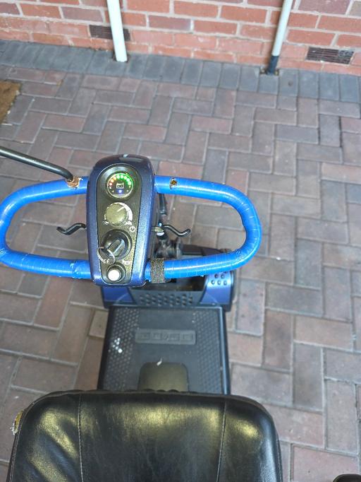  — pride go go boot scooter c