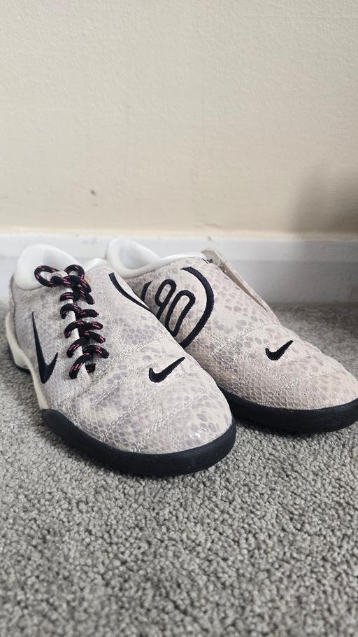  — Nike Total 90 T90 Indoor Football Trainers Wh