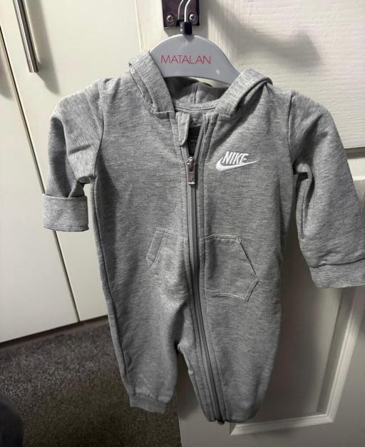  — Baby grow Nike