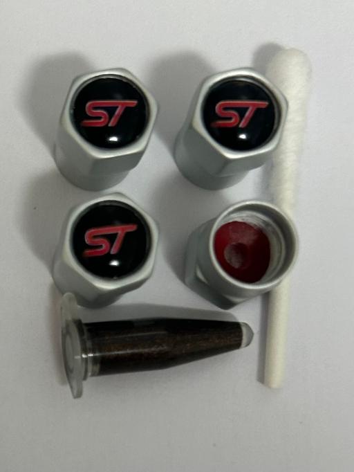  — ST Tyre valve caps