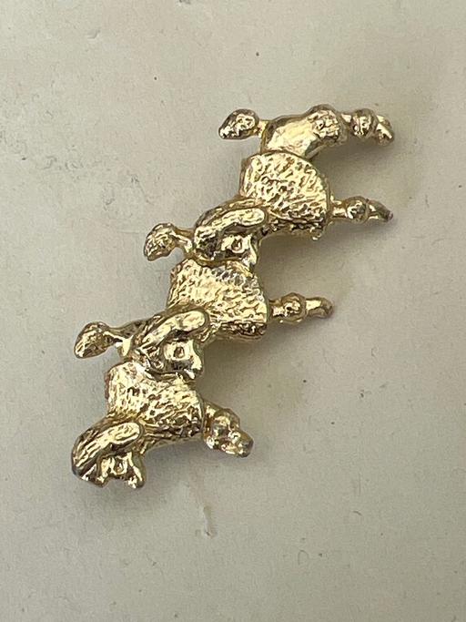  — Vintage brooch