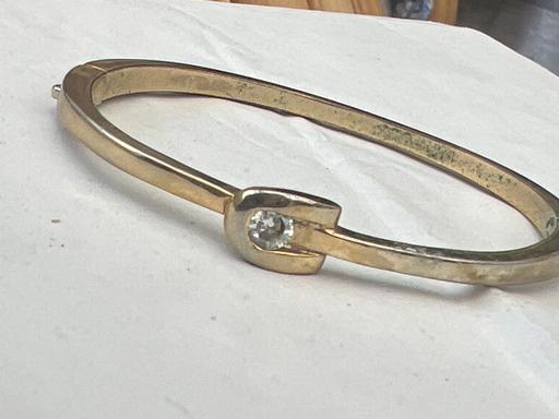  — Lovely bracelet
