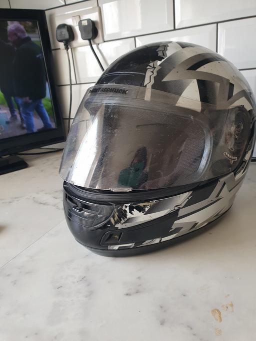  — Full face motorcycle helmet