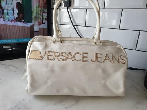  — White handbag large