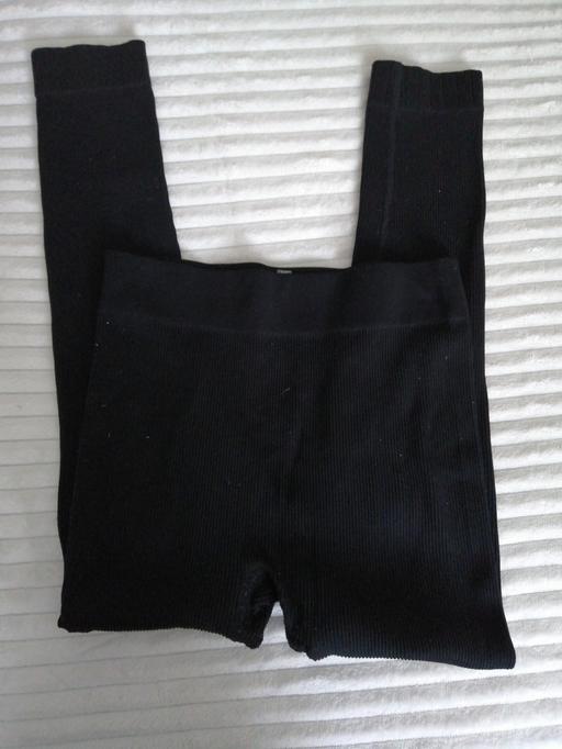  — ladies leggings size *XL*
