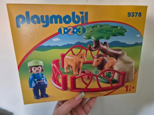  — new Playmobil Lion Set