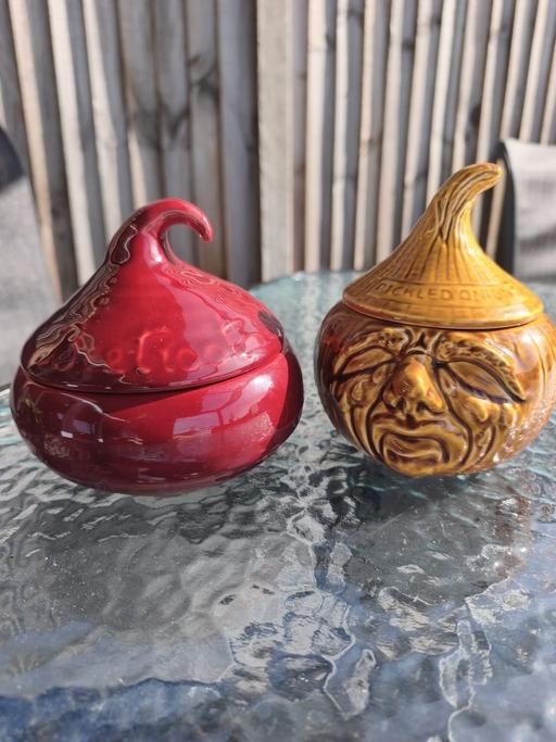  — Retro Pickle Pots