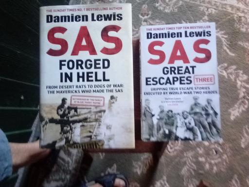  — 2 x SAS Books(LU33BY)