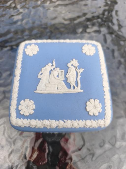  — Wedgwood Jasperware Trinket Box